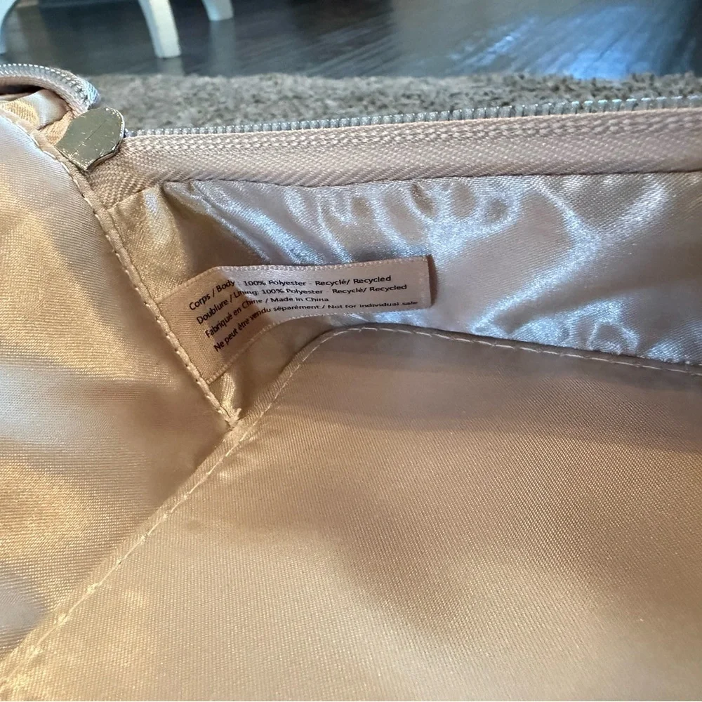 Lancôme Gold Textured organization container